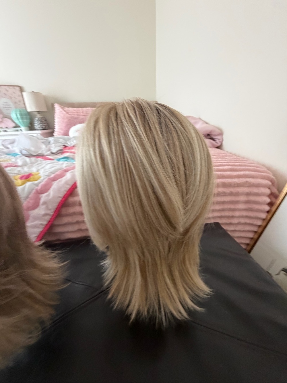 Layered Women's Wig in Natural Ash Blonde Big Time by Raquel Welch - Picture 5 of 10